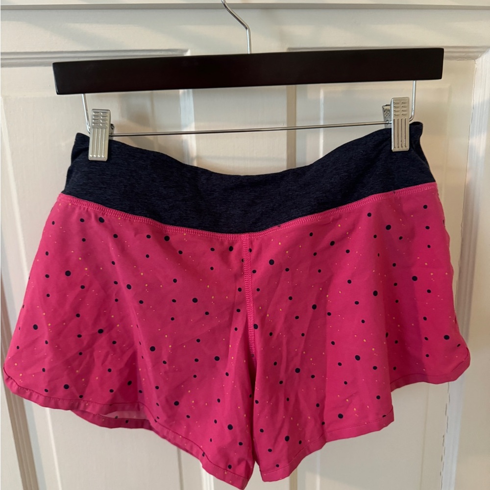 rabbit women’s hopper splatter running shorts